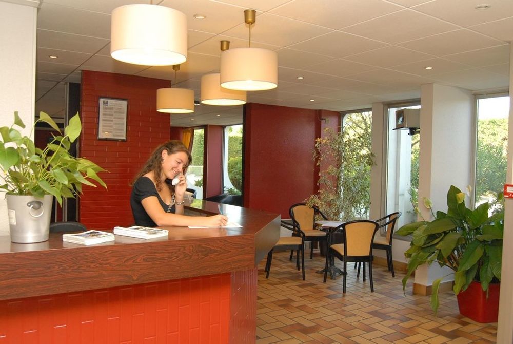 Kyriad Sud Hotel 3*